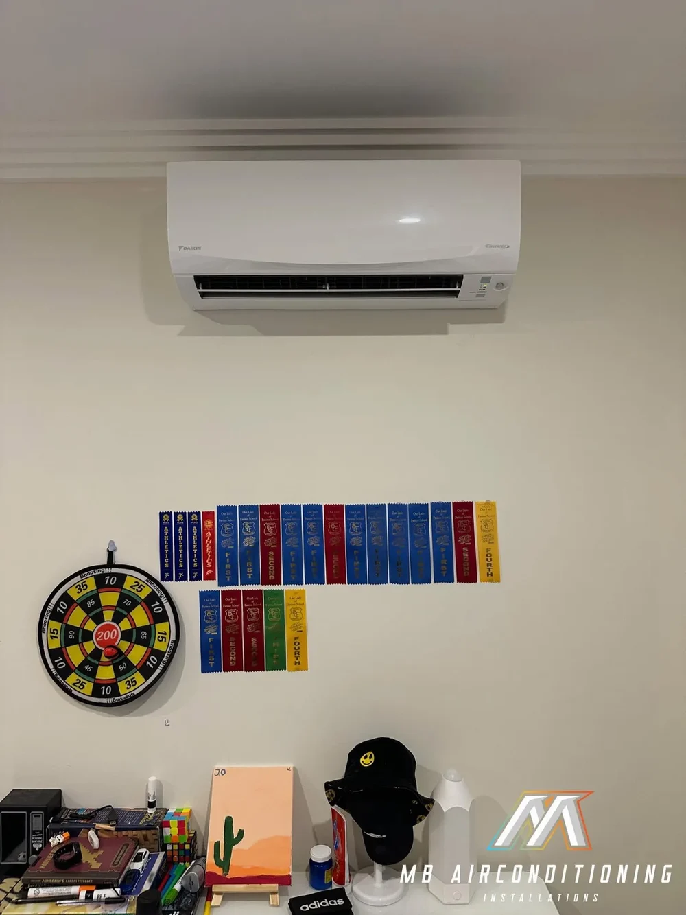 Reverse cycle split system running in a living room during winter
